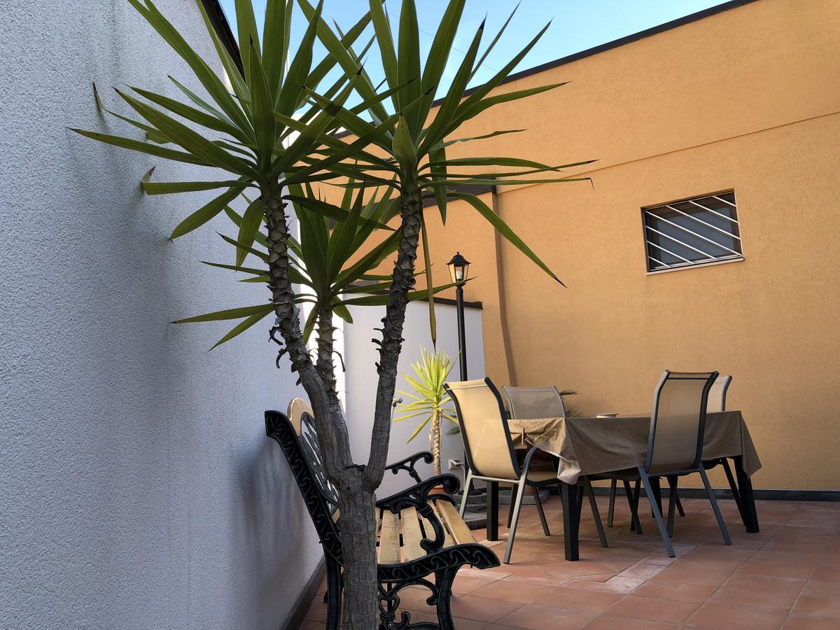 Etna Vintage Hotel Лингуаглоса Екстериор снимка