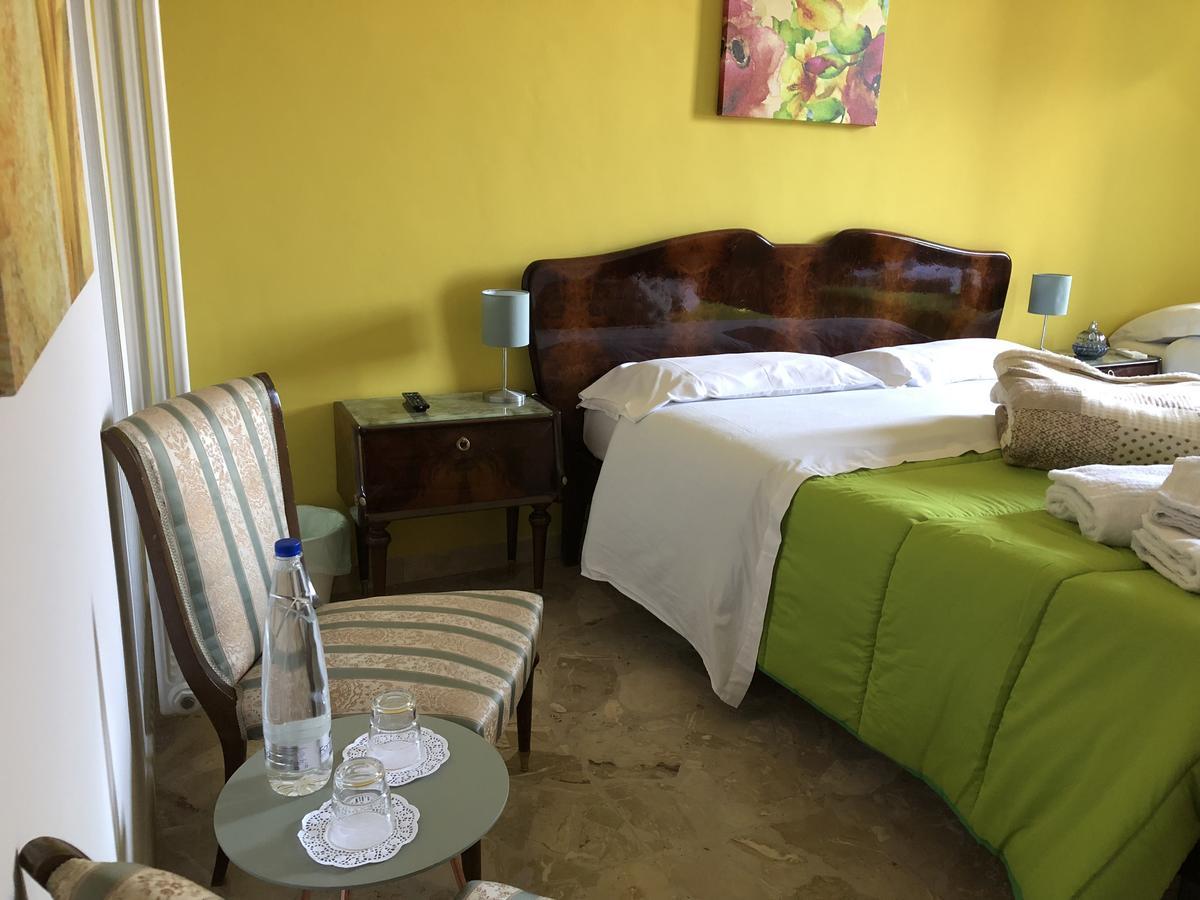 Etna Vintage Hotel Лингуаглоса Екстериор снимка