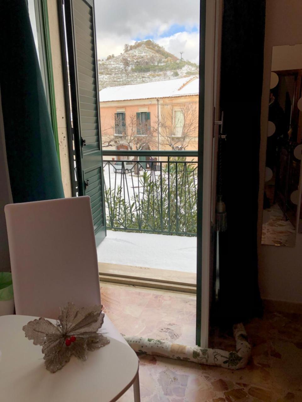 Etna Vintage Hotel Лингуаглоса Екстериор снимка